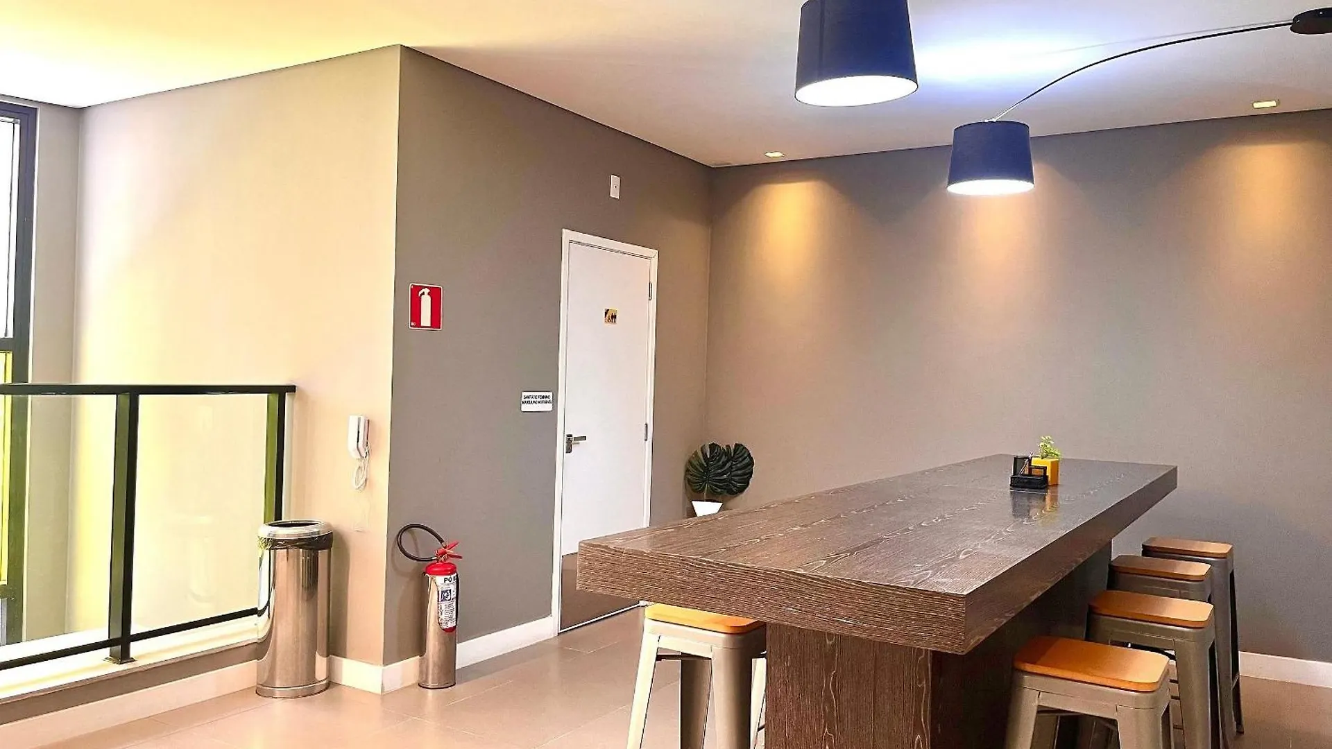 Moderno - Ar Condicionado, Estacionamento E Piscina Apartment Sao Paulo