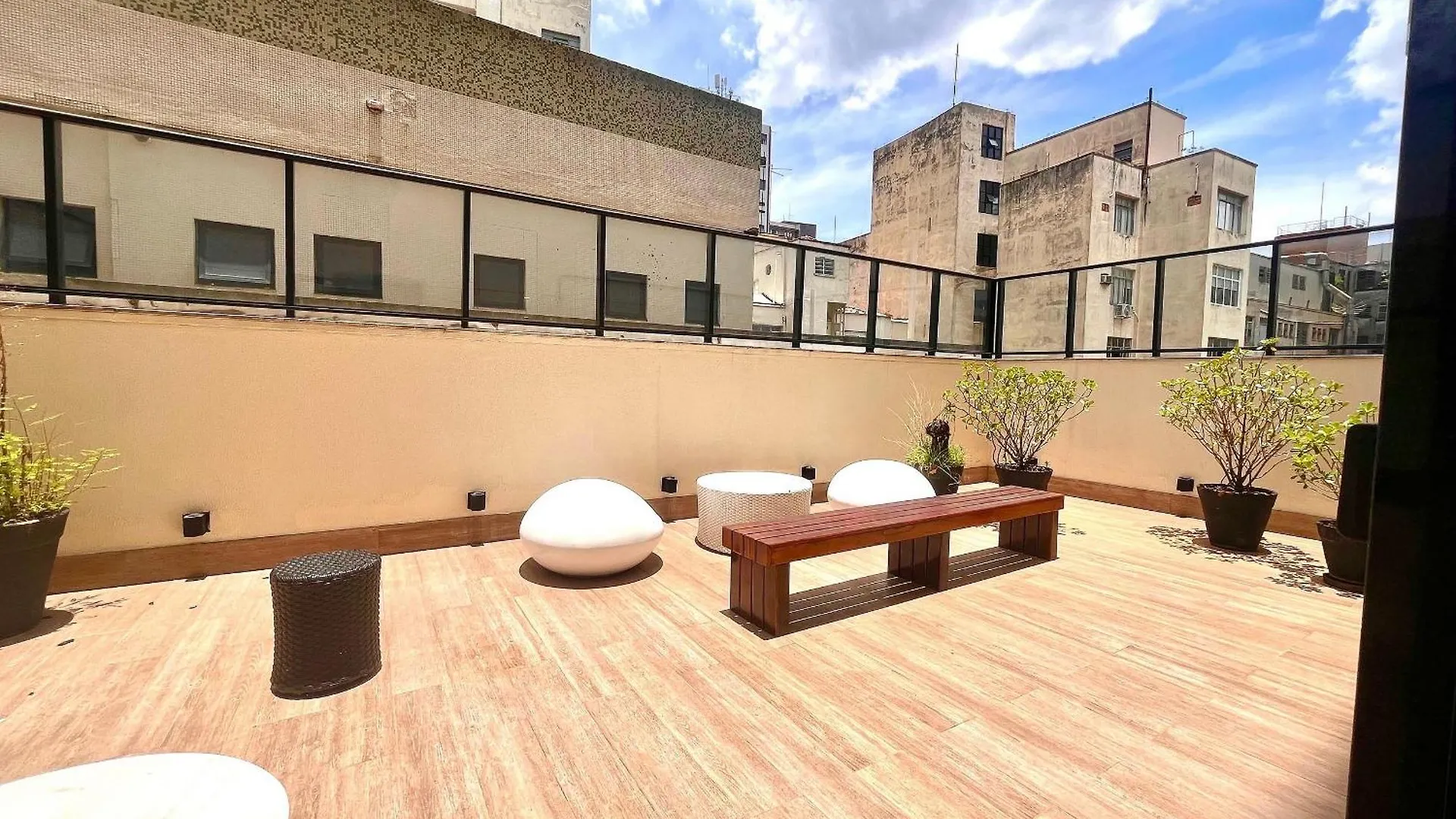 Moderno - Ar Condicionado, Estacionamento E Piscina Apartment Sao Paulo Brazil